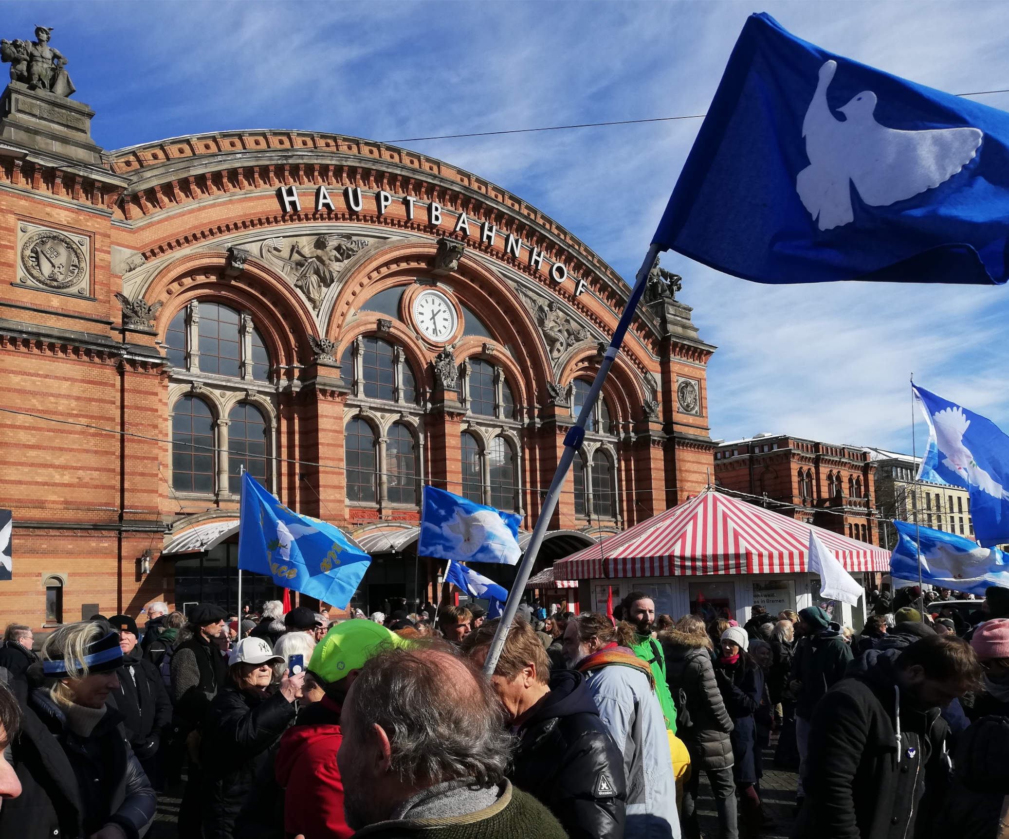 Demo 11.03.2023 Bremen Auftaktkundgebung am Hbf. 04