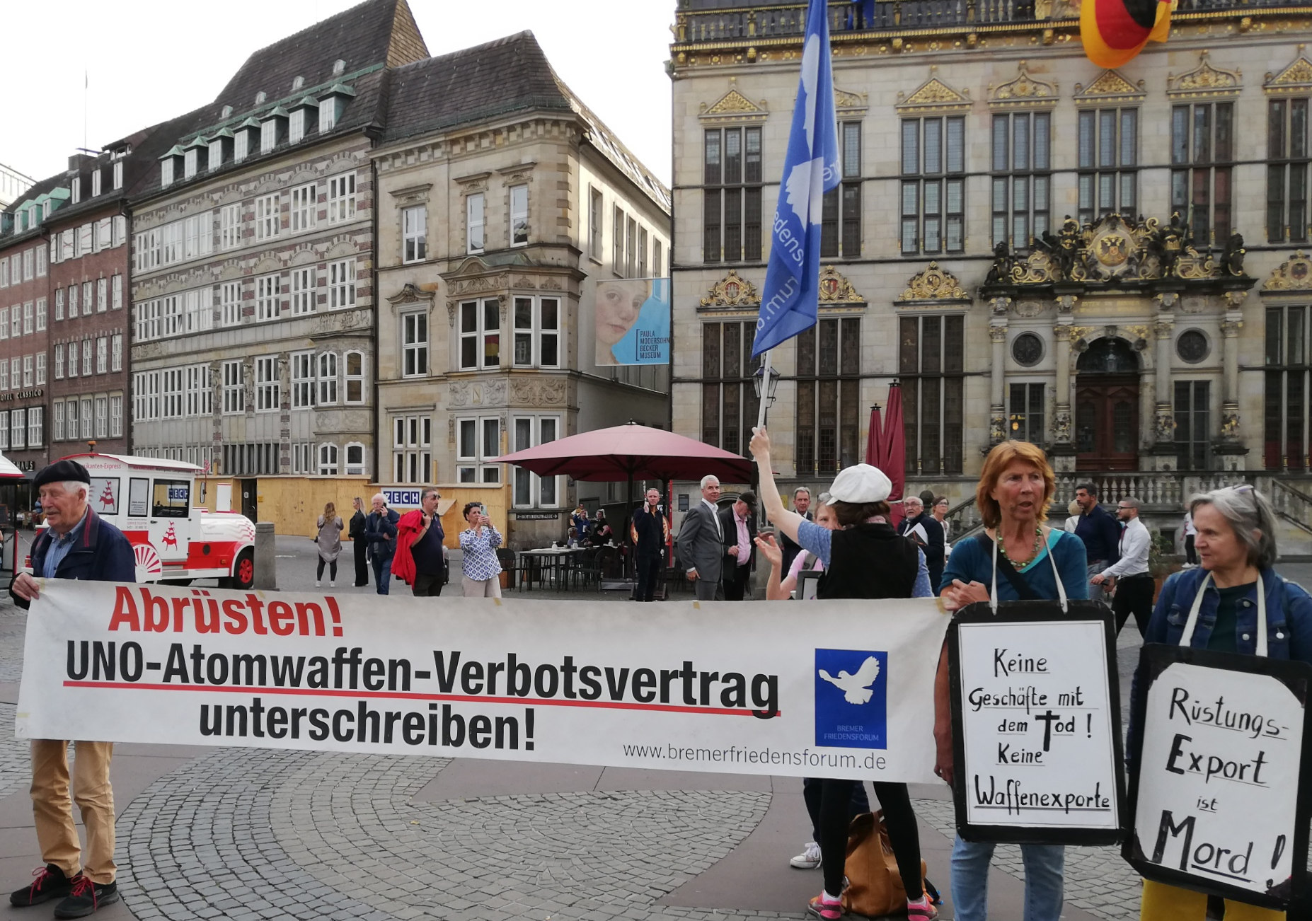 Mahnwache Bremen Marktplatz 4